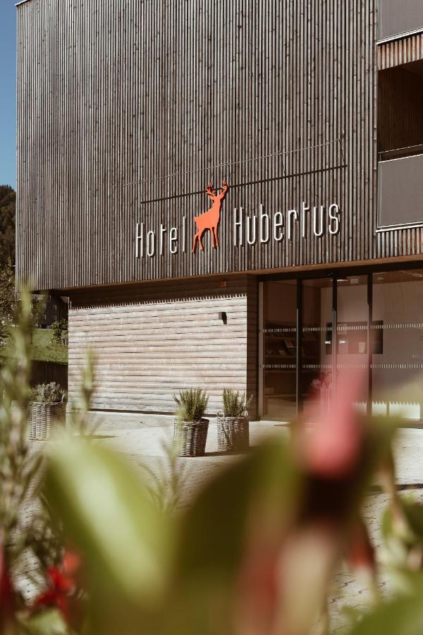 Hotel Hubertus Mellau Gmbh Exterior foto